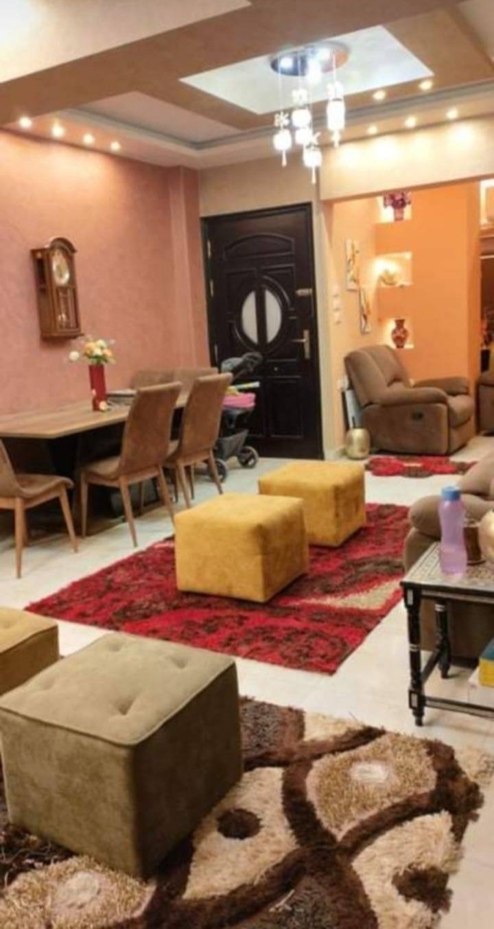 شقة للبيع بالمجاورة 7
